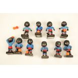 Ten Robinson figures. Modelled as footballers, H7.