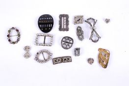 Fifteen vintage buckles. In a variety of