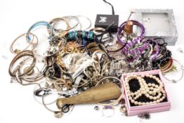 A collection of miscellaneous costume jewellery and other items.
