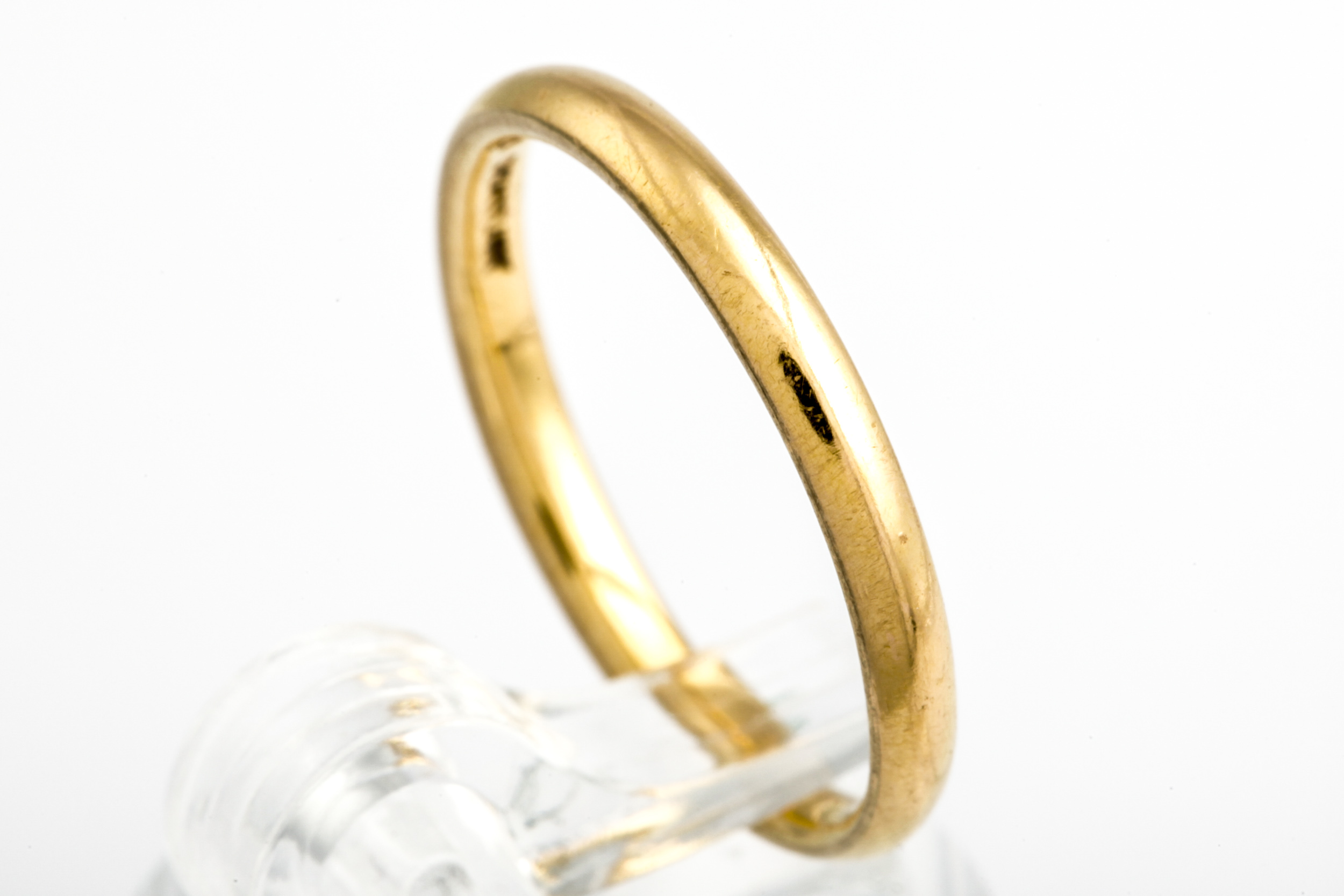 A vintage 22ct gold wedding band. Hallmarks for Birmingham 1958, 2mm wide, size L+, 2.