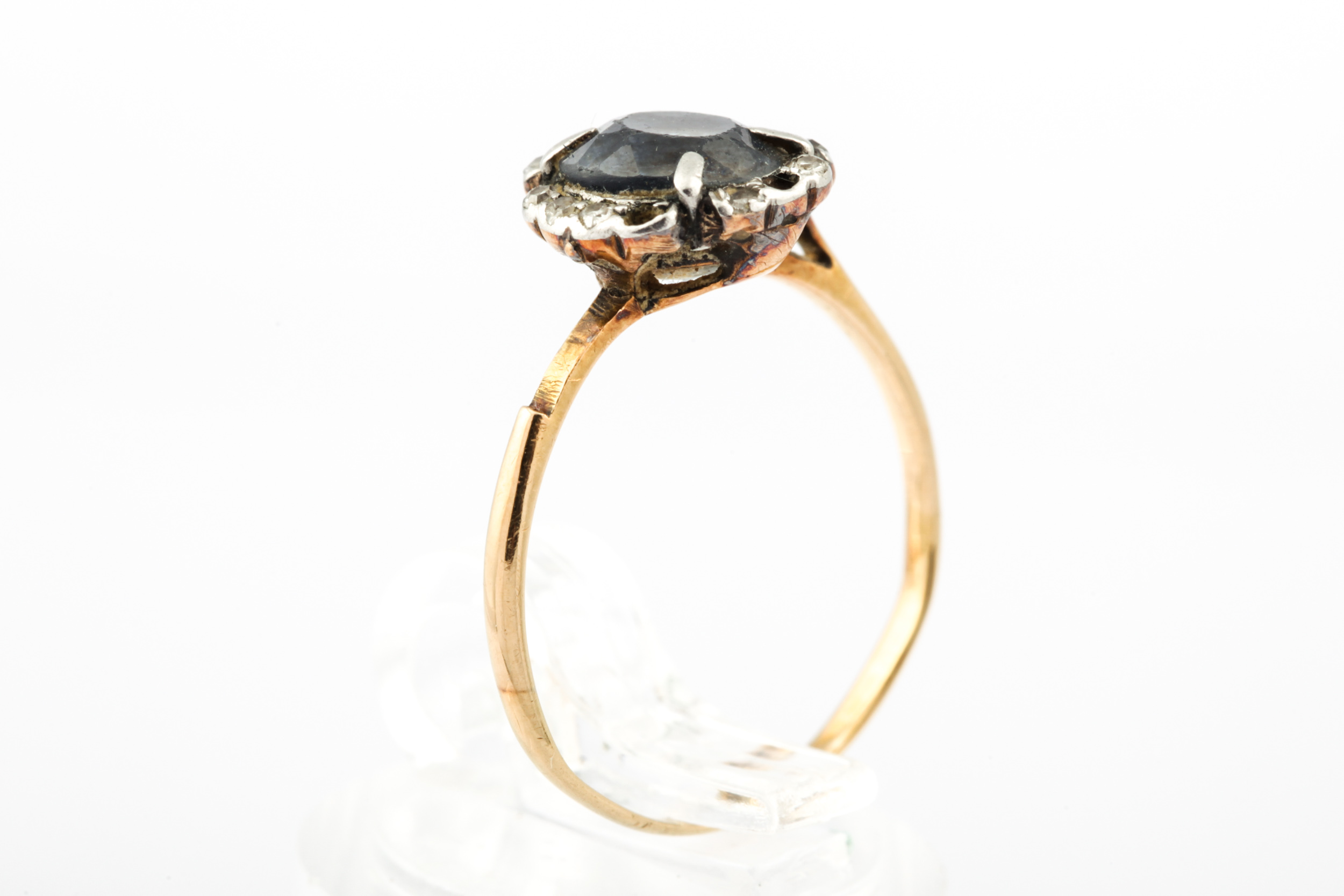 An early 20th gold, sapphire and diamond cluster ring. - Image 3 of 5