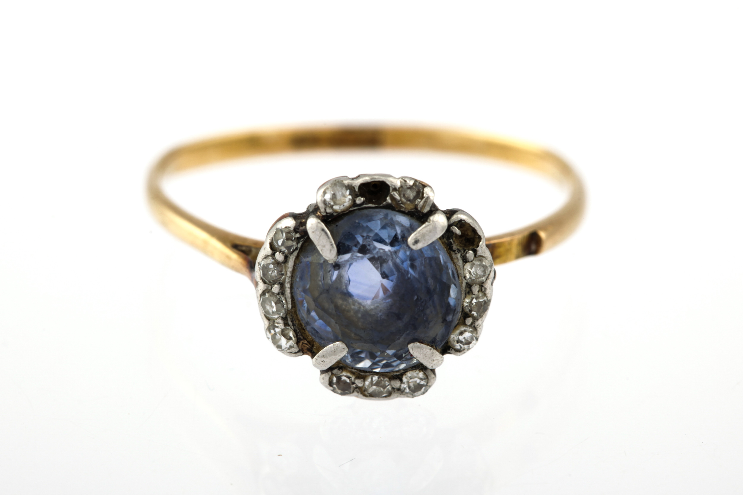 An early 20th gold, sapphire and diamond cluster ring. - Image 5 of 5