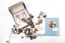 A collection of jewellery and other items.