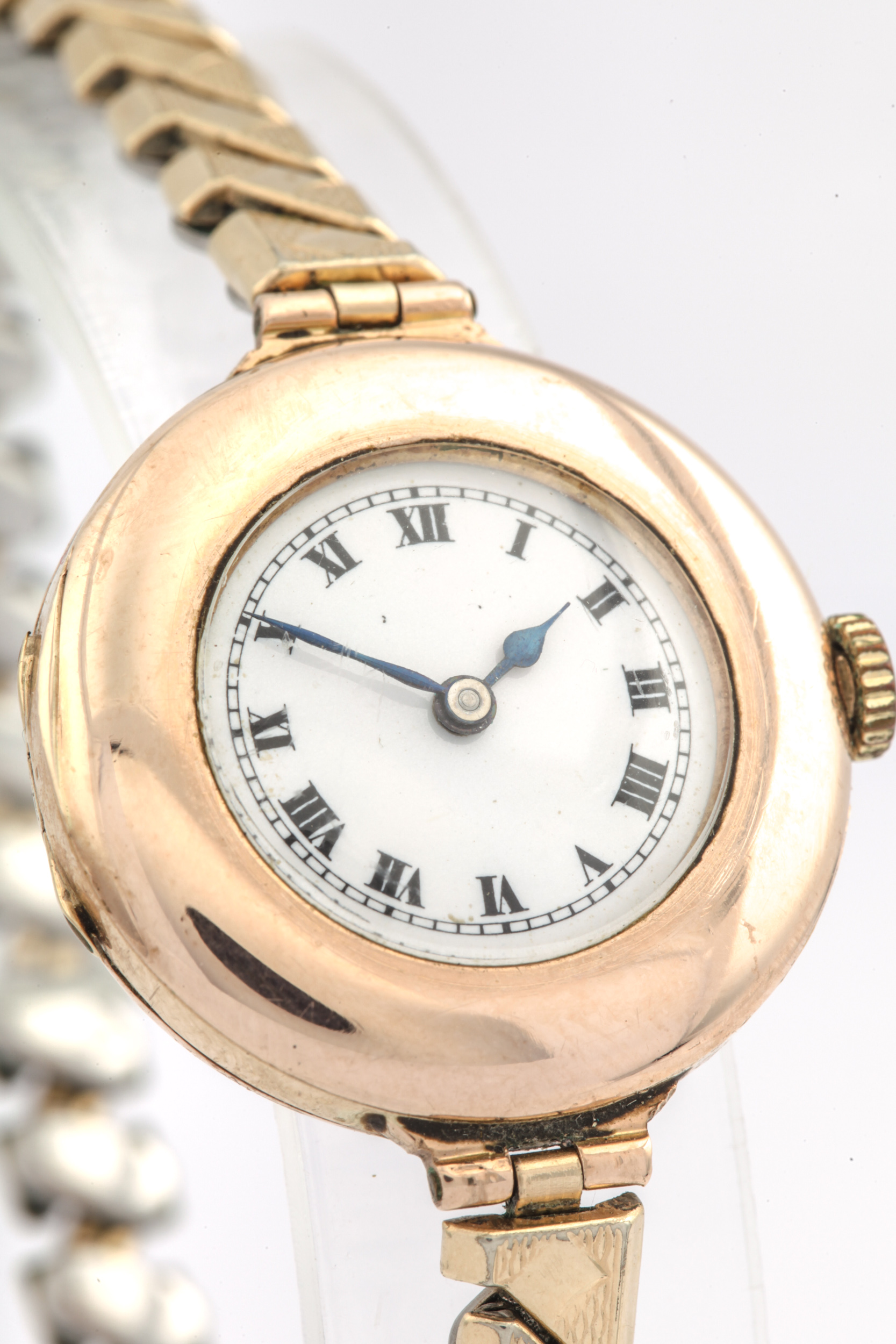 A lady's 9ct rose gold cased wristwatch, circa 1924. - Image 2 of 4