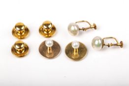 Various early 20th century gold studs.