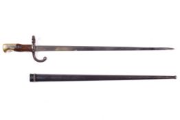 Military : A 19th century French bayonet. "Mre D'armes De St Etienne 1879". With scabbard, L65cm.