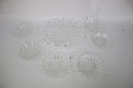 A set of vintage Dartington glass 'Daisy' strawberry dishes and a bowl.