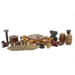 A group of assorted vintage collectables and treen items.