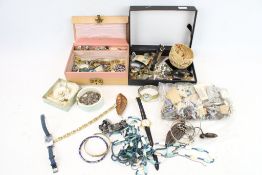 A collection of miscellaneous costume and other jewellery.