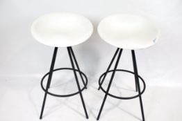 A pair of Allermuir bar stools, A596. Slate grey frame with white seat.
