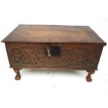 A Victorian oak chest/coffer.