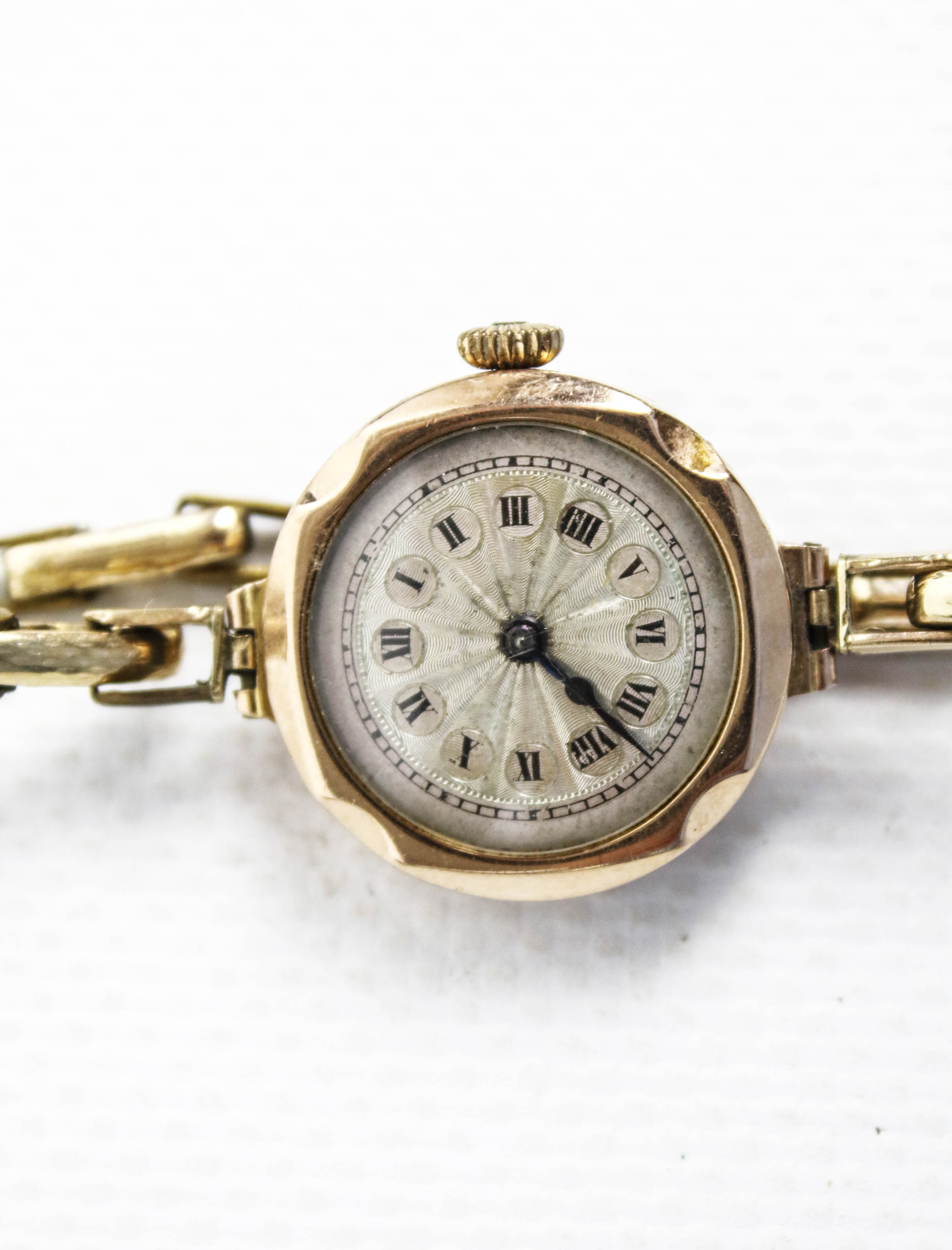 Two early 20th century lady's gold round bracelet watches. - Image 5 of 6