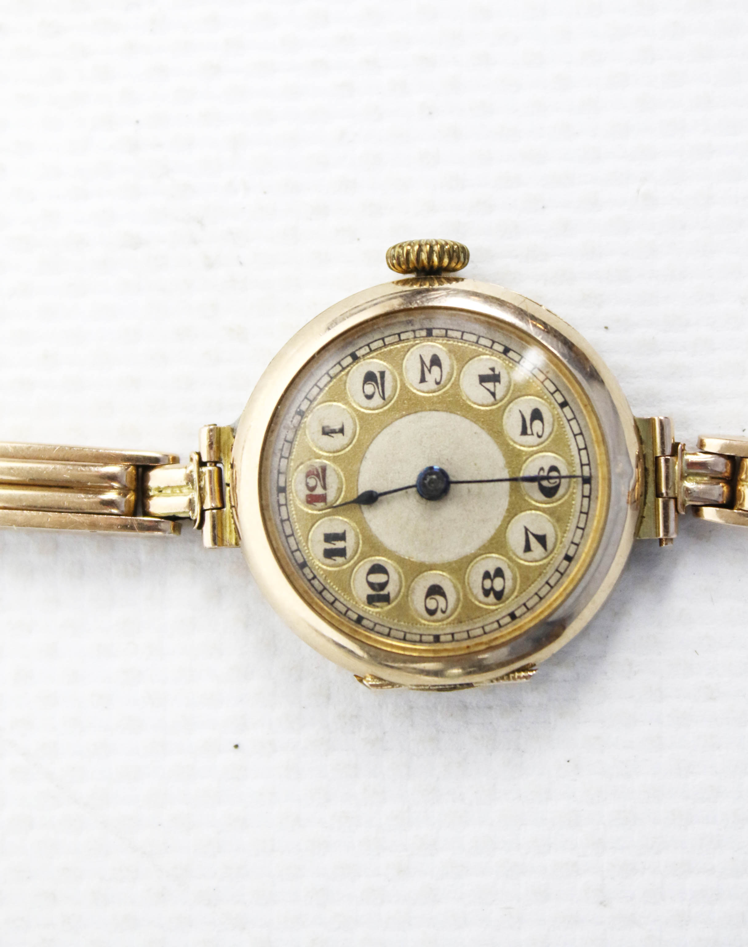 Two early 20th century lady's gold round bracelet watches. - Image 6 of 6