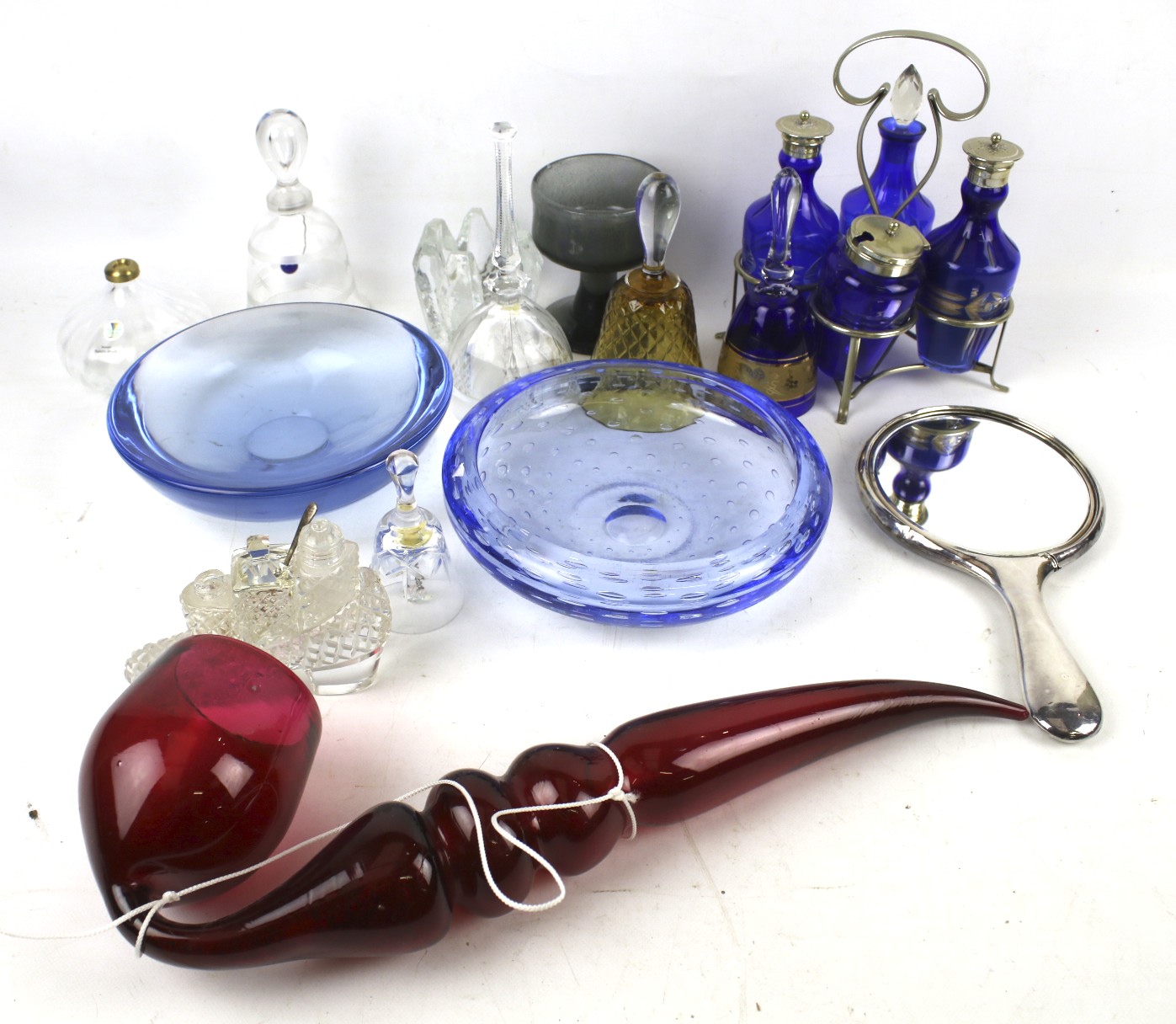 A collection of 20th century glassware.