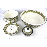 A Royal Doulton wash set in the 'Virginia' pattern.