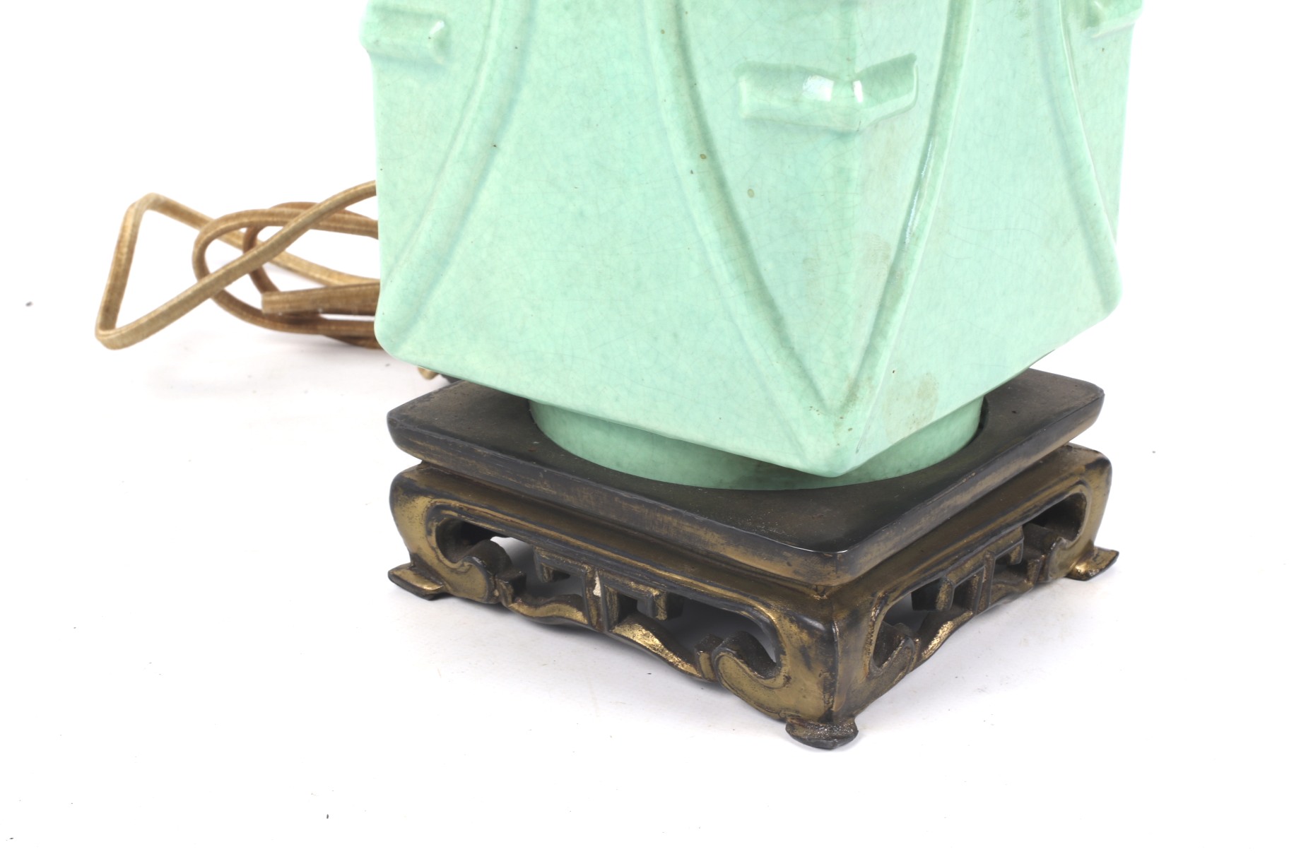 Cong lamp : A mid-20th century pale green glazed Chinese ceramic electric table lamp. - Image 2 of 8