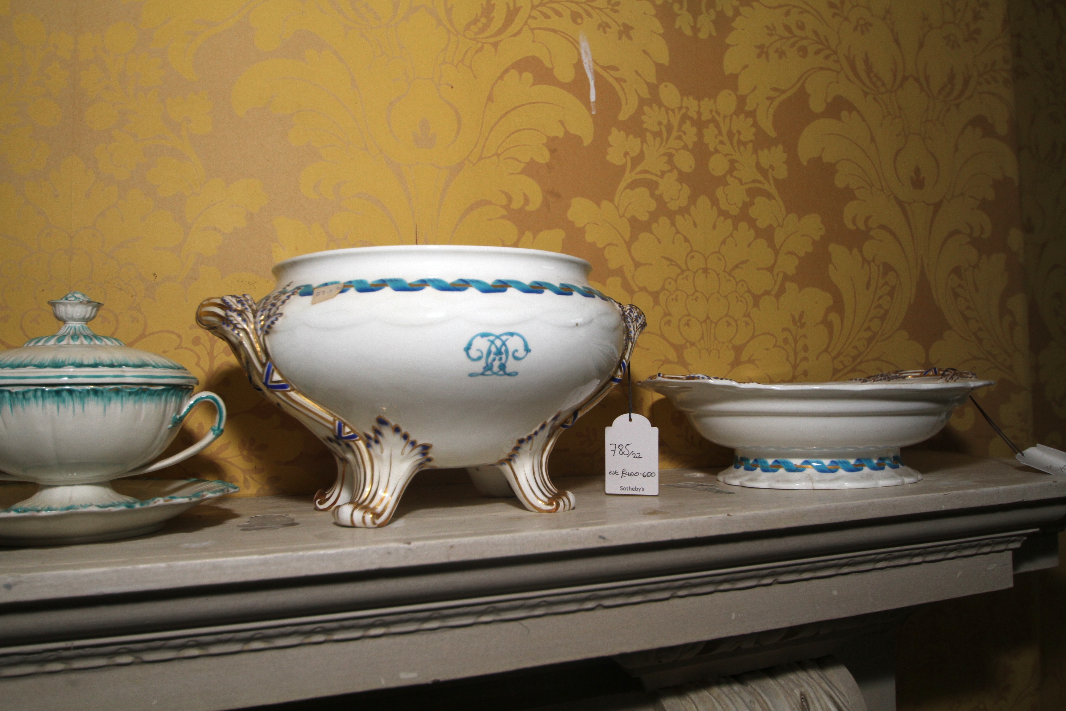 A collection of Chatsworth ceramics. - Image 5 of 5