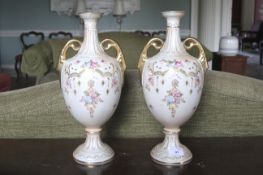 Crown Devon Fieldings, a pair of ceramic pedestal urns.