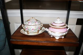 An 18th/19th century Denby tureen stand and cover,