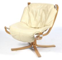 A later Falcon hammock-like lounge chair.