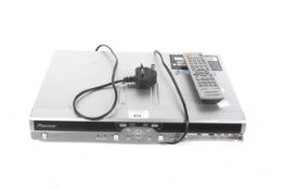 Pioneer DVD/HDD recorder DVR-433H. With remote.