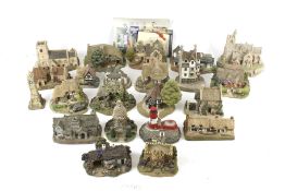 A collection of assorted Lilliput Lane model cottages. Max.