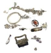 A collection of Victorian and later silver and white metal jewellery.