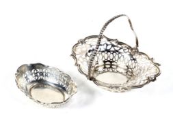 Two early 20th century silver sweet dishes.