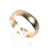 A vintage 9ct gold D-section wedding band. Hallmarks for London 1979, 5.