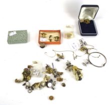 A pair of rolled-gold spectacles and various cufflinks.