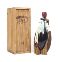 The Hobbit (2012) film prop - 'Dorwinion' wine bottle.