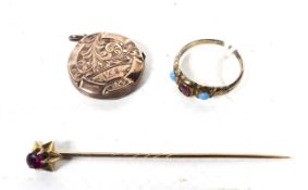 A small collection of jewellery including a Victorian gold,