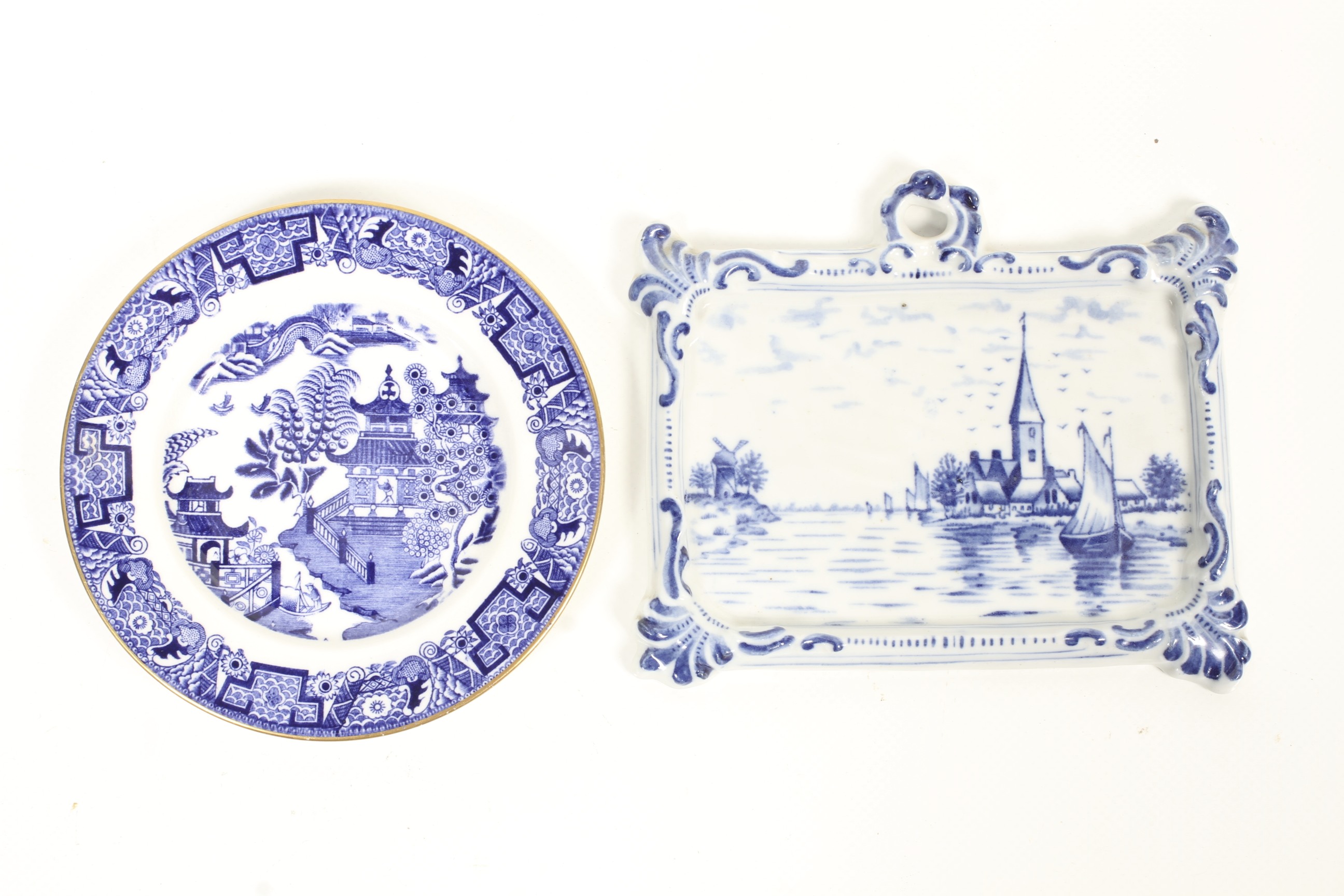 Three pieces of blue and white porcelains. - Image 2 of 2