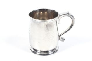 An Edwardian silver half-pint mug.