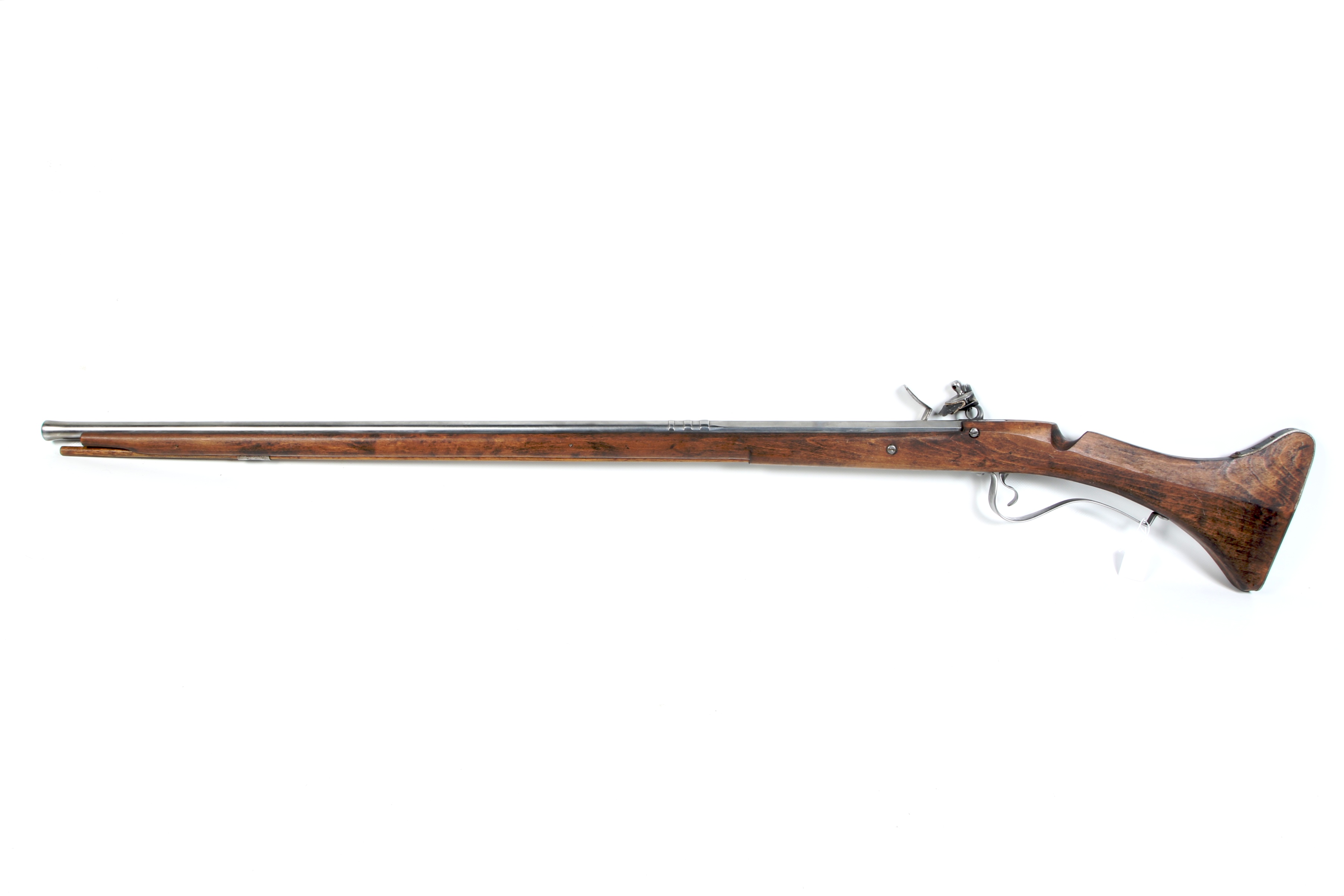 A shootable reproduction of an English lock muzzle loading musket. - Image 2 of 3