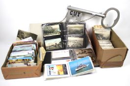 A collection of 20th postcards. Featuring historical landmarks, famous figure, landscapes, etc.
