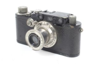 A Leica III 35mm rangefinder camera. 1936. Black. Serial No. 190204. With a 50mm f3.