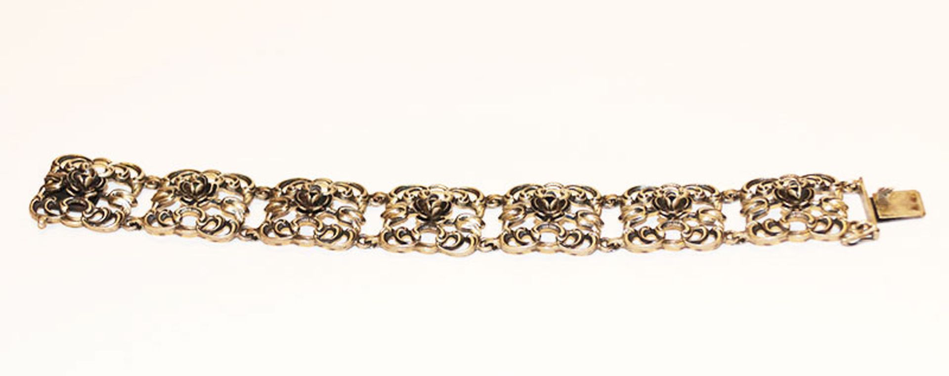 Silber Trachten-Armband mit plastischem Rosendekor, 26,7 gr., L 18 cm