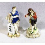 2 Porzellanfiguren 'Frau mit Lyra' und 'Mann mit Querflöte', bemalt, teils bestossen, H 13,5/14,5