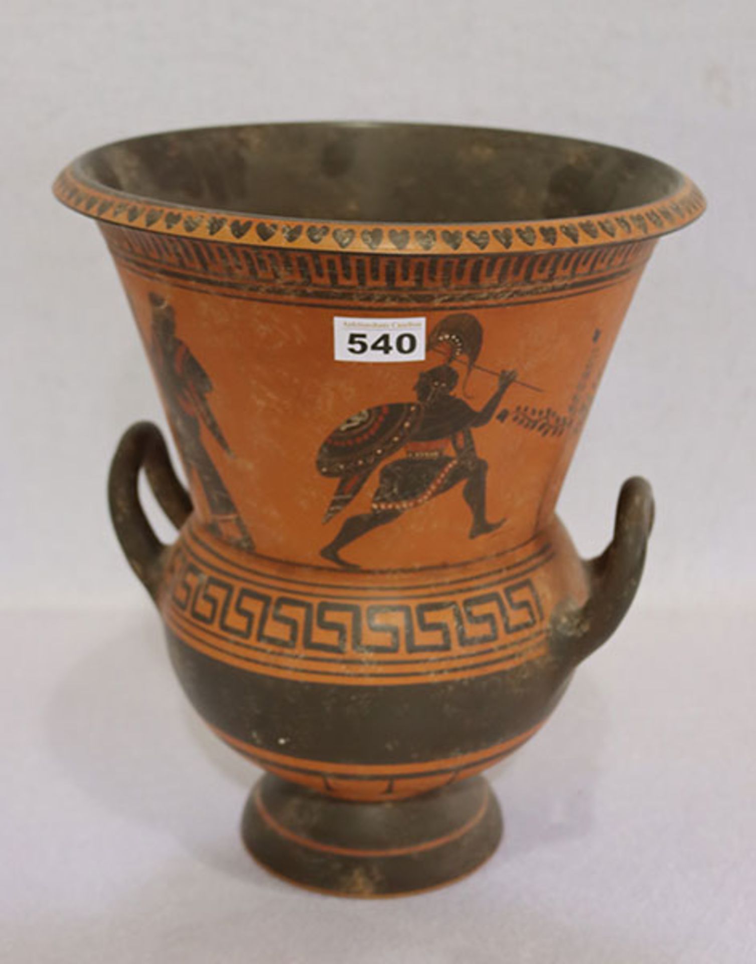 Ton Henkelvase mit griechischen Szenerien, Replik aus dem Hellenismus, Griechenland, H 38 cm, D 32