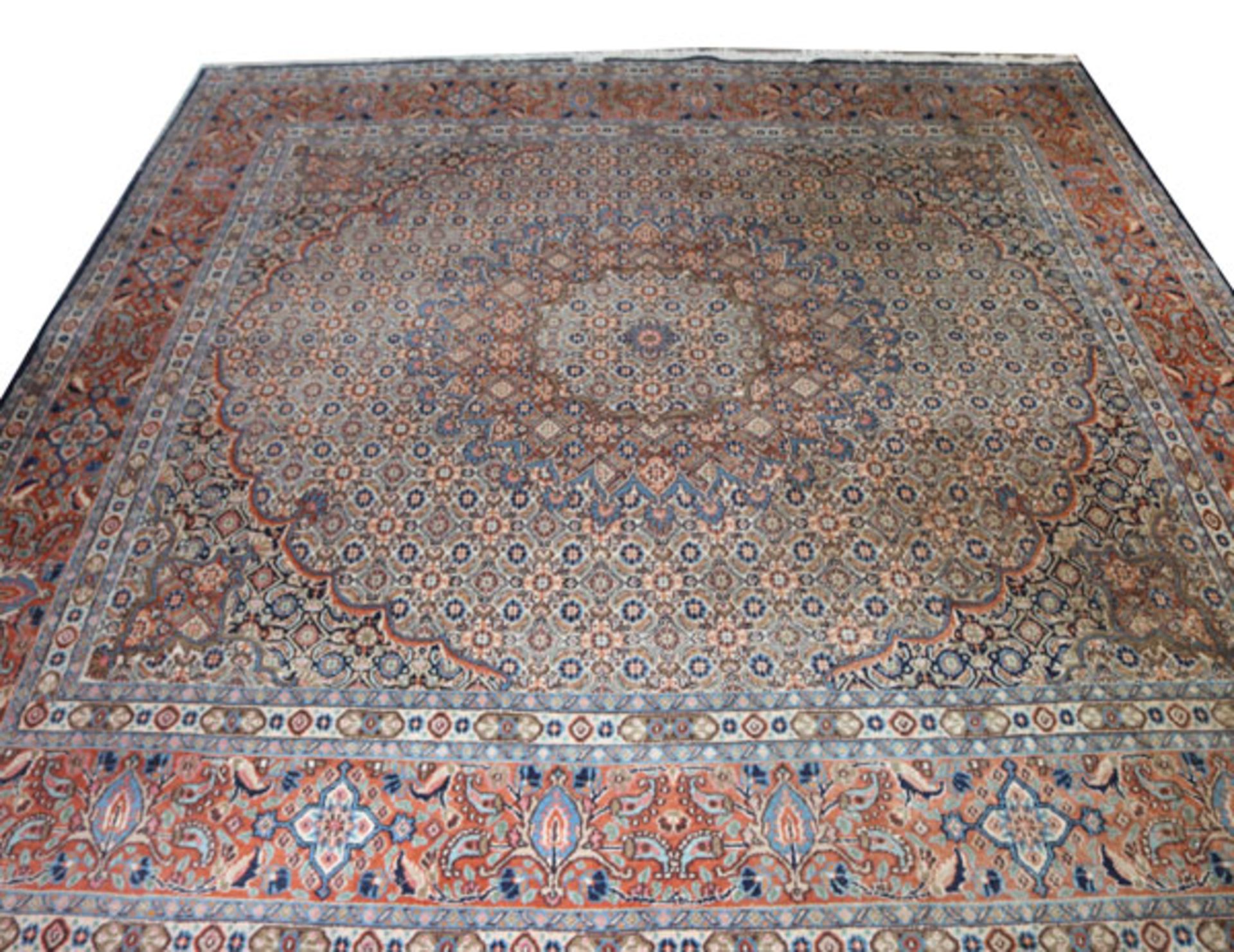 Teppich, Wiss, rot/blau/bunt, starke Gebrauchsspuren, teils fleckig, 255 cm x 240 cm