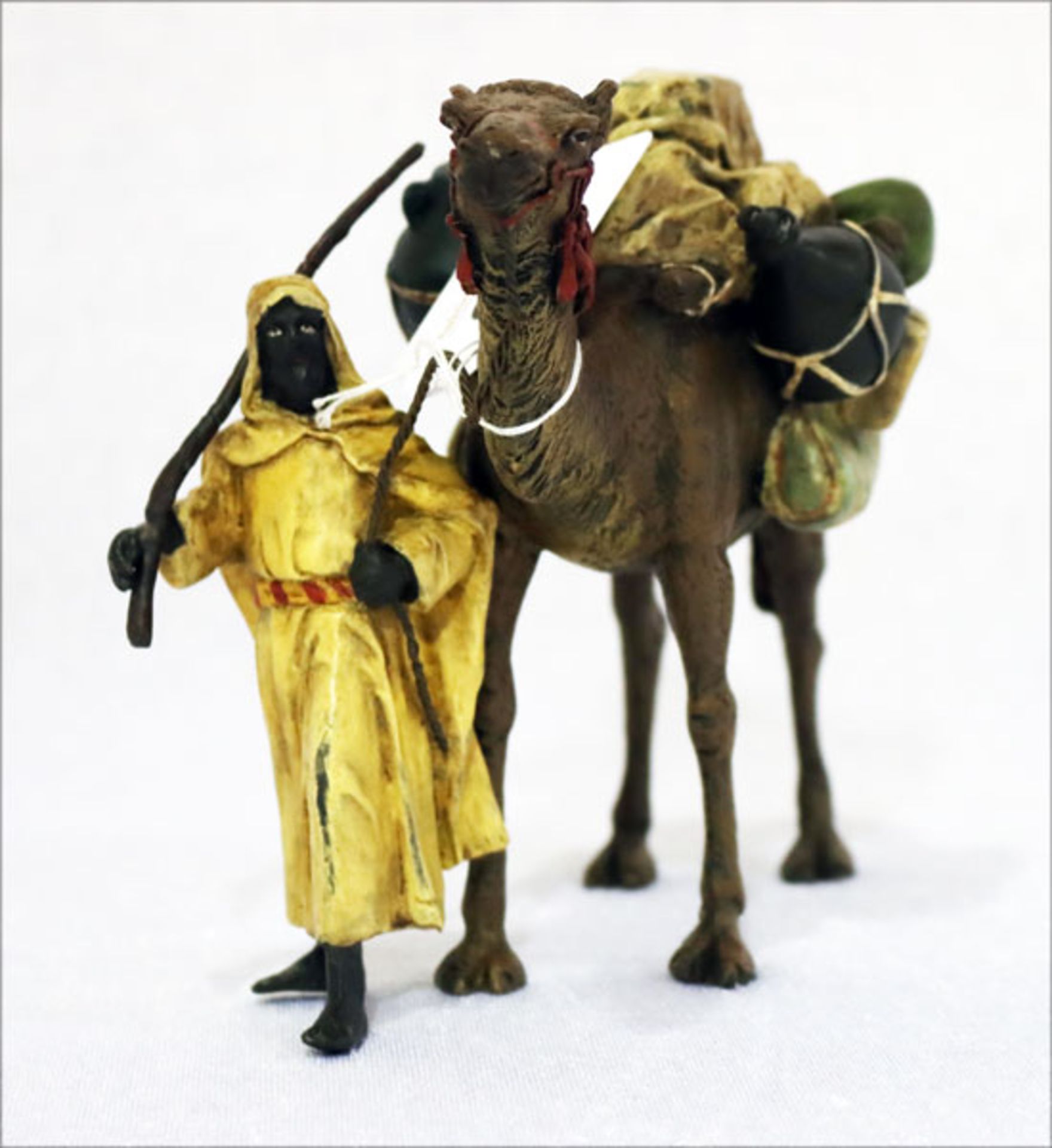 Metall Figur 'Kamel mit Treiber', Art Wiener Bronze, H 13,5 cm