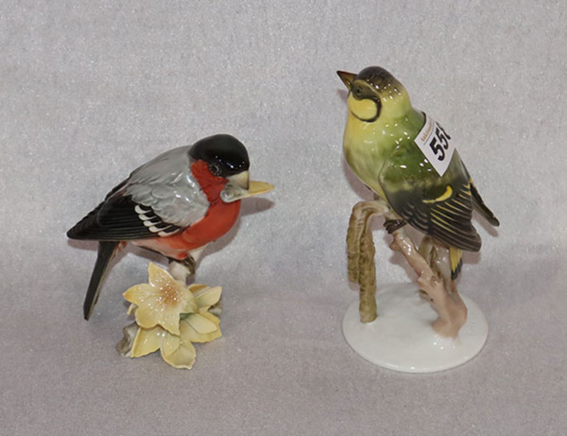 Rosenthal und Hutschenreuther Porzellanvogel, farbig glasiert, H 14,5/11 cm, leicht bestossen und