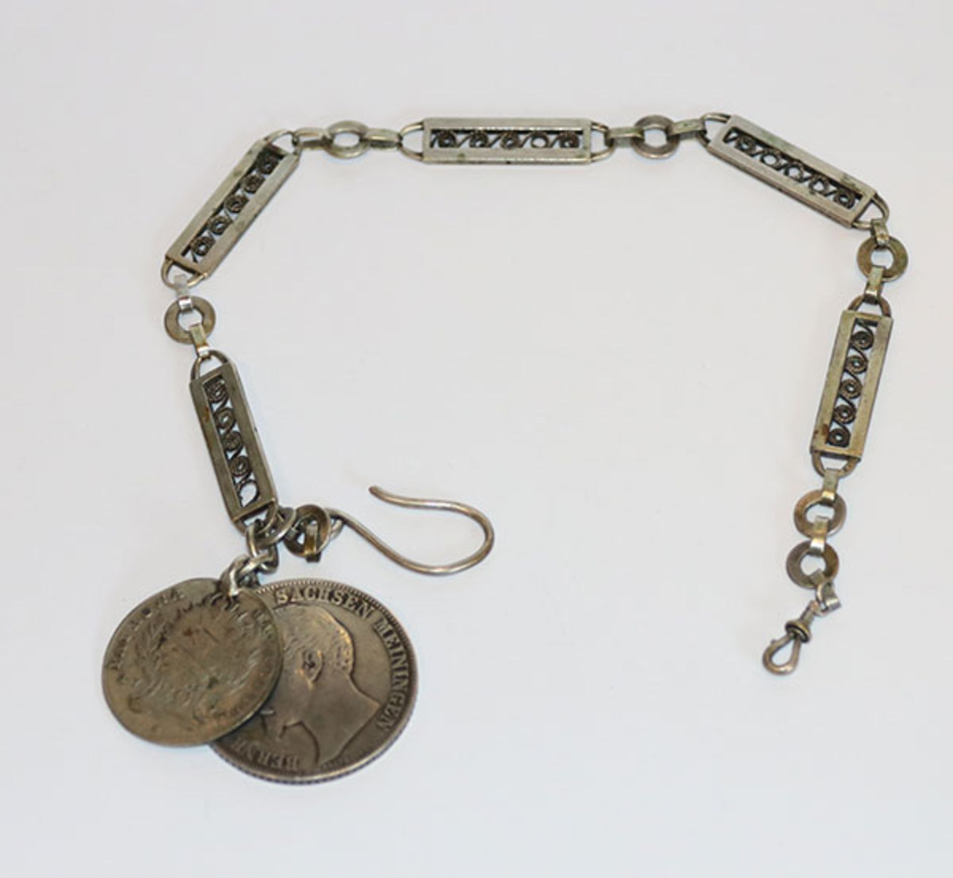 Silber Uhrenkette, L 30 cm, mit 2 gehenkelten Münzen, Sachsen Meiningen und Bayern, 46 gr.,