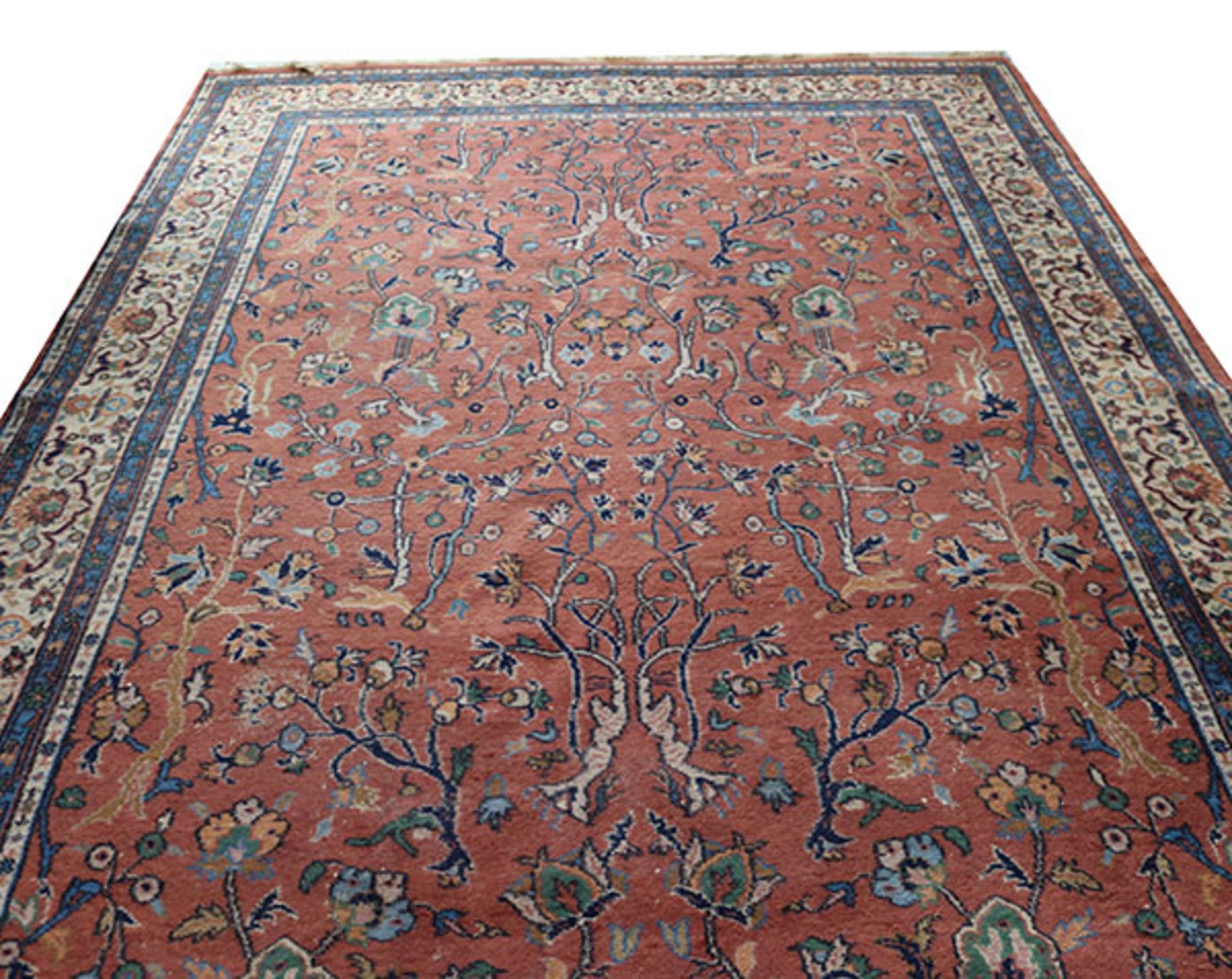 Teppich, rot/blau/beige, starke Gebrauchsspuren, teils beschädigt, 340 cm x 238 cm