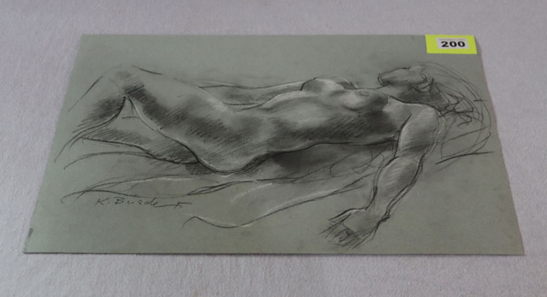 Zeichnung 'Liegender Frauenakt', undeudtlich signiert K. Busch..., Blattgröße 33 cm x 49 cm
