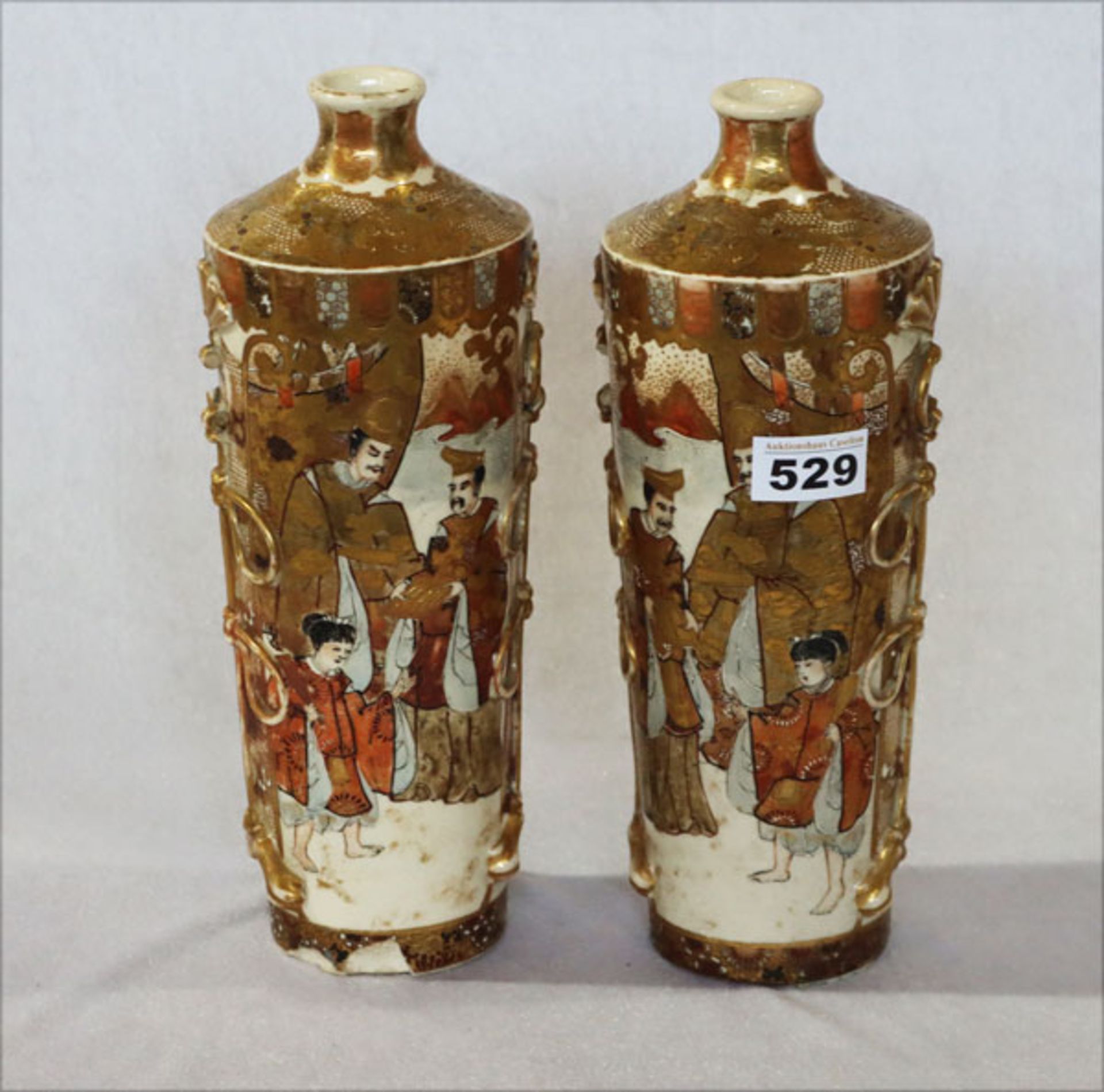 2 Satsuma Vasen, stark beschädigt und berieben, H 30 cm