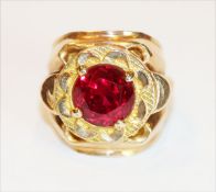 18 k Roségold Ring mit rotem Glasstein, 7 gr., Gr. 57