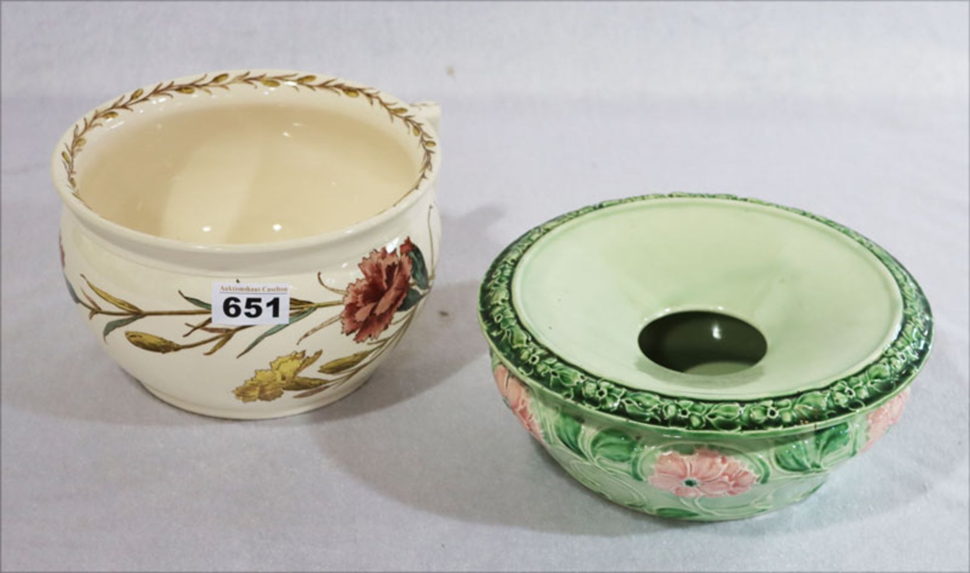 Villleroy & Boch Nachttopf, Dekor Nelke, H 12 cm, D 20 cm, und Keramik Schale mit Einsatz,
