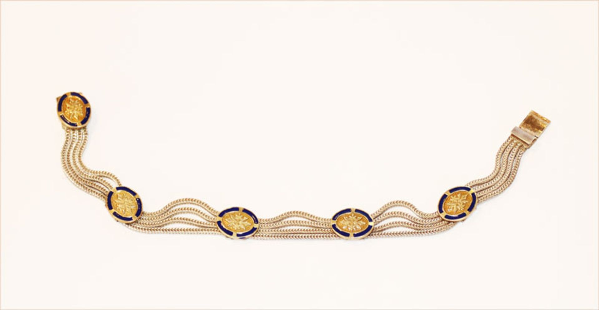 Silber Armband, 4-reihig mit blau emaillierten Zwischenstücken, 17 gr., L 16 cm, passend zu Lot 10